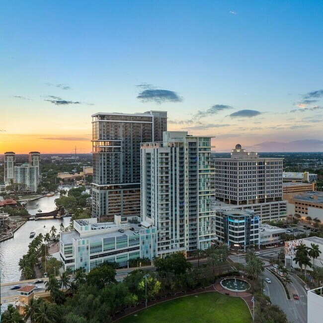 Building Photo - 333 Las Olas Way Unit 2904