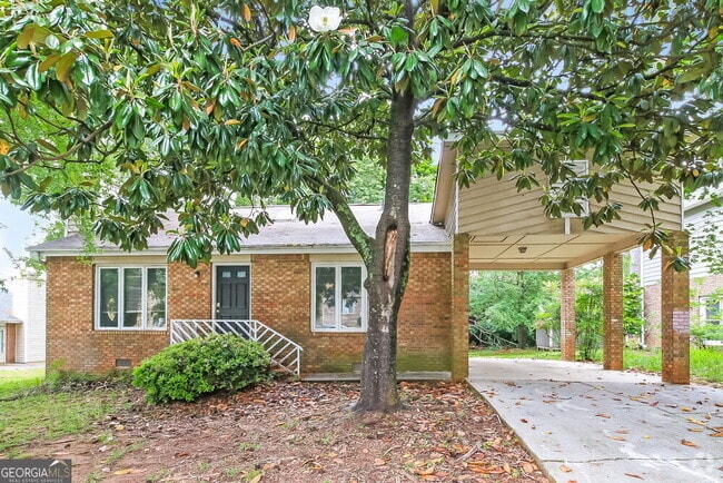 Building Photo - 2112 Golfview Dr SE Rental