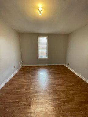 Photo - 456 Woodlane Ave Unit 2