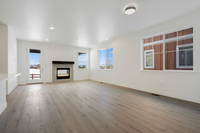 Photo - 2016 Moon Rise Dr