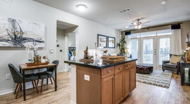 Photo - 8401 Memorial Ln Unit b2