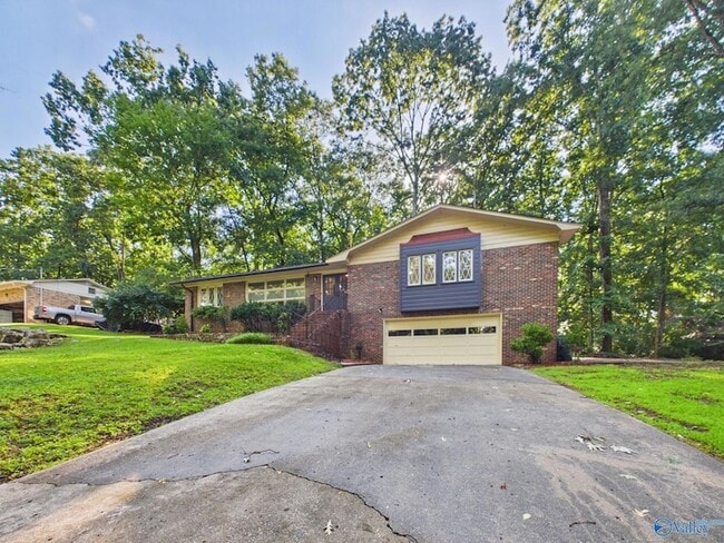 Building Photo - 6808 Jones Valley Dr SE