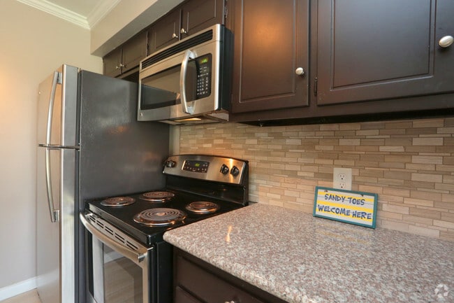 Interior Photo - Island Bay Resorts Rental
