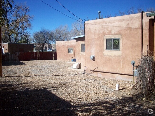 Building Photo - 150 1/2 Candelario St Unit B Rental