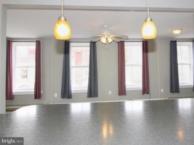 Photo - 22 N Market St Unit 3