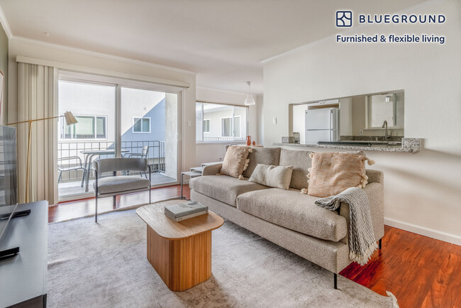 Building Photo - 837 Cowper St Rental
