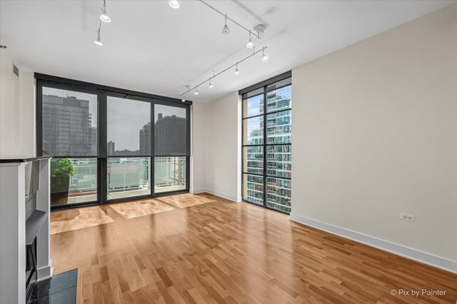 Photo - 744 N Clark St Unit 1004