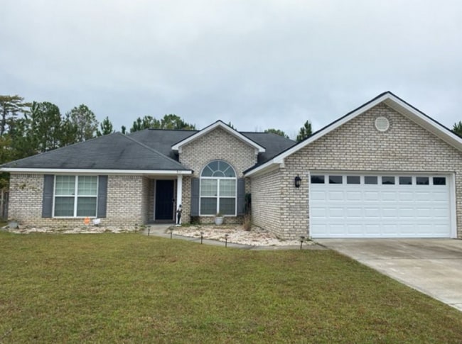 Building Photo - COMING EARLY MAY 2026! (Pet Friendly)