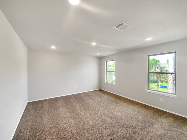 Building Photo - 807 Comanche Bend