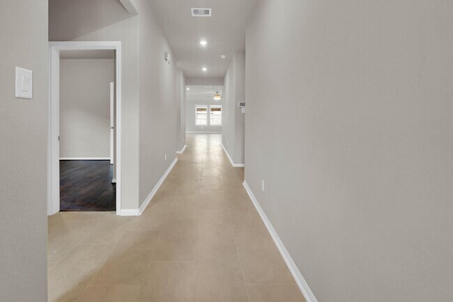 Photo - 2421 Bear Crk Dr