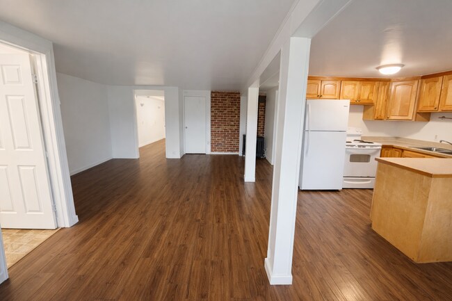 Photo - 3701 Rockefeller Ave Unidad B