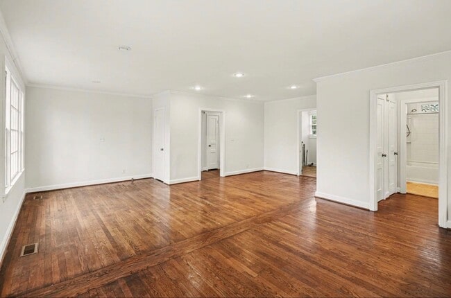 Photo - WestMeade Cottage*