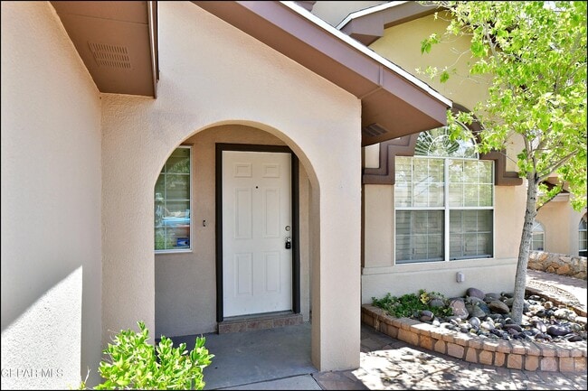 6372 Franklin Ridge Dr
