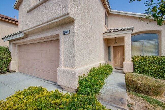 10449 Niagara Falls Ln