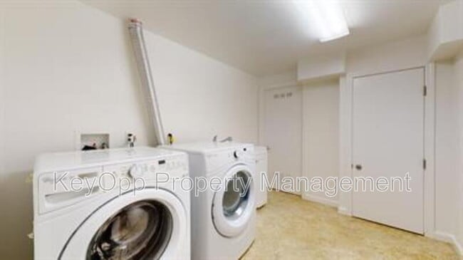 Photo - 806 35th Ave