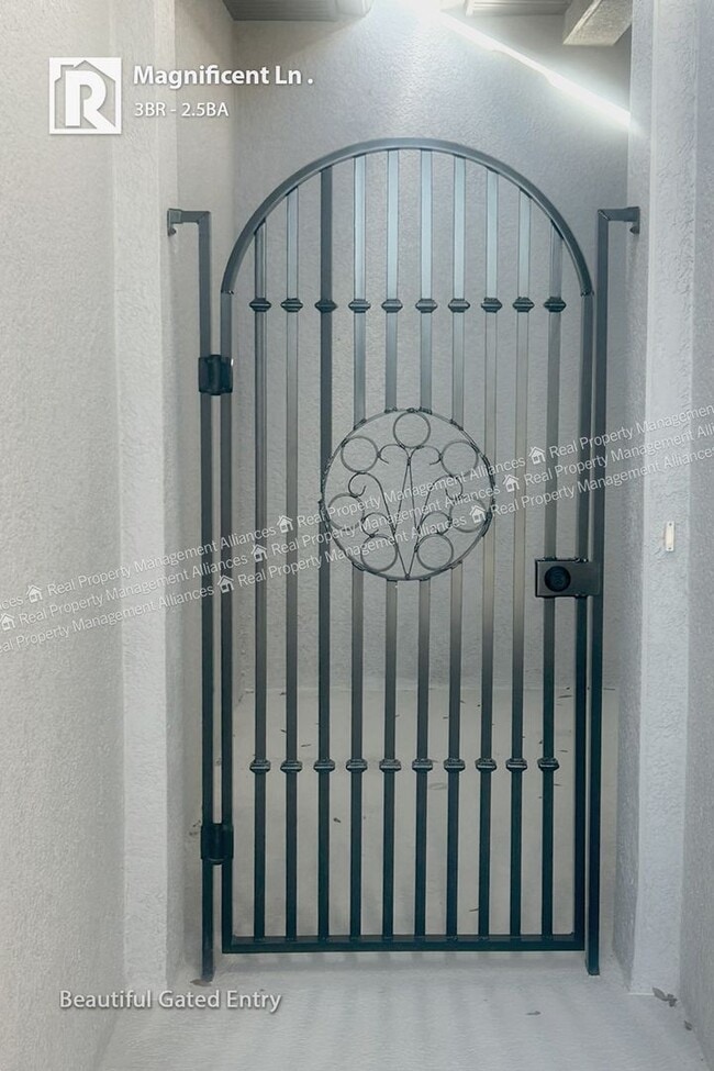 Photo - 8544 Magnificent Ln