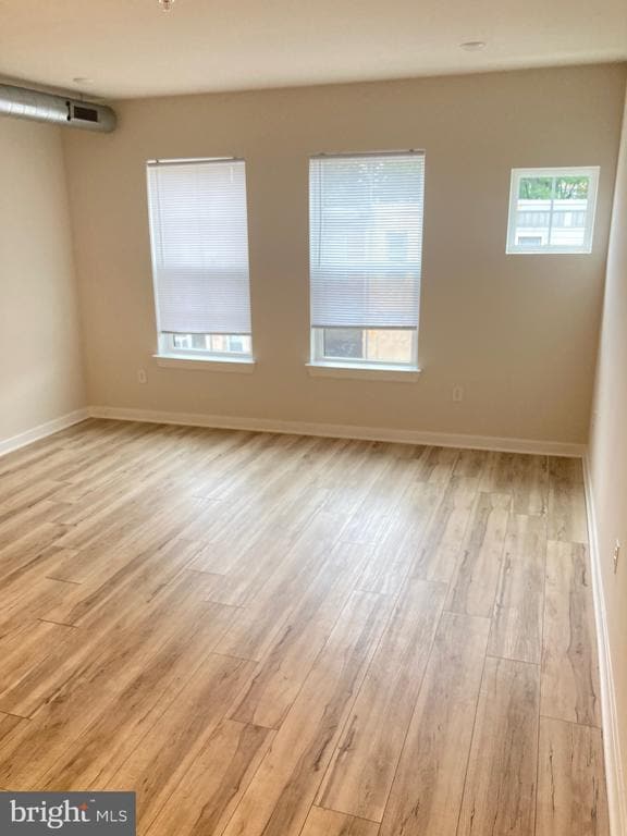 Photo - 2551 N Front St Unidad 3