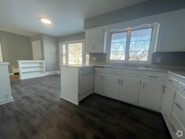 Building Photo - 233 11th Ave N Unit 1 Rental