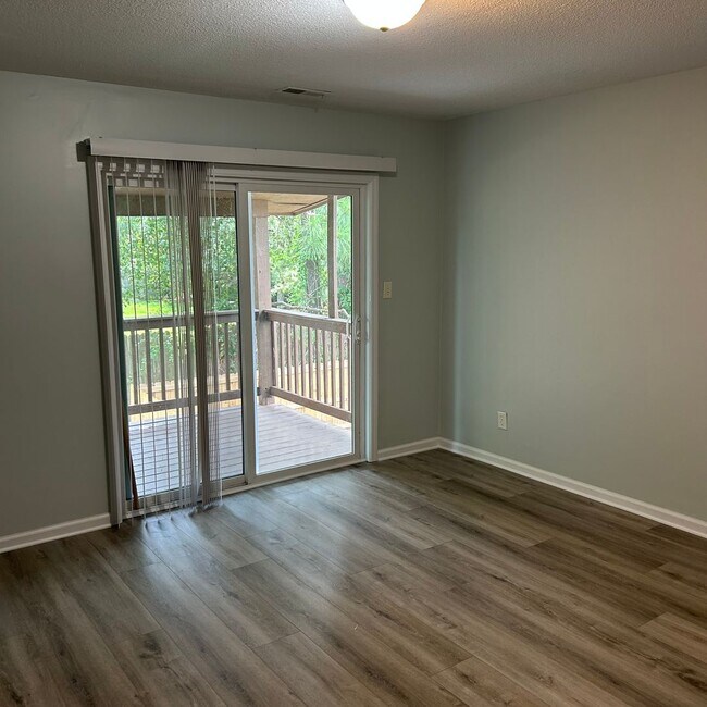 Photo - 2 Bedroom 1.5 Bathrooms