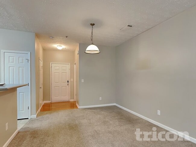 Photo - 135 Ellis Drive