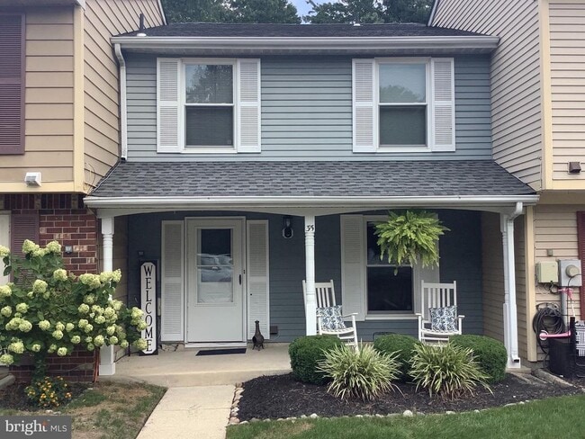 Photo - 35 Waterview Ct Townhome