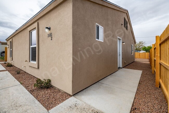 Photo - 2185 E Butler Ave