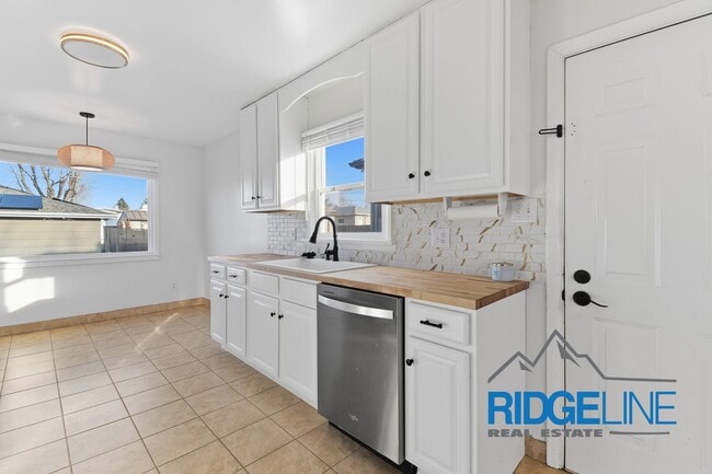 Photo - Immaculately Cared for Remodeled East End home