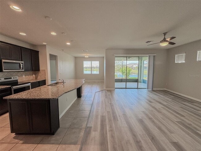 Photo - 6309 Kevesta Ave