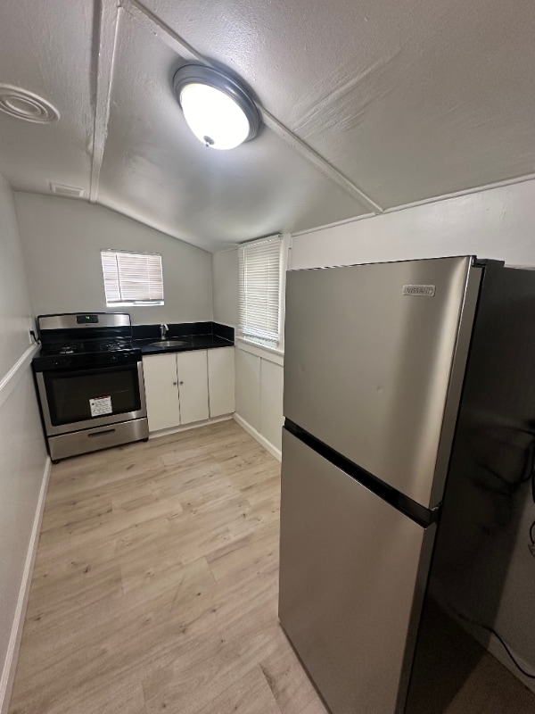 Building Photo - 4036 4th St Rental