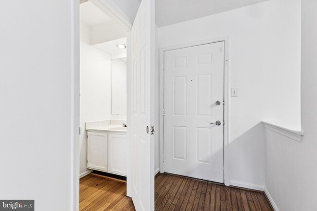 Photo - 1925 Inglebrook Dr