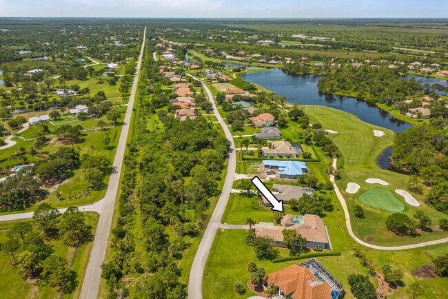 Photo - 872 SW Squire Johns Ln