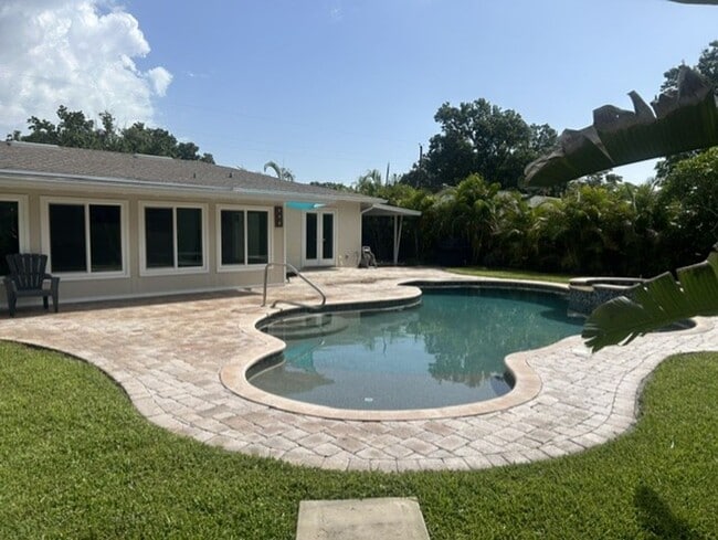 Photo - Beautiful 2/2 with dock and boat access