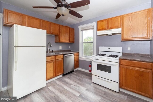 Photo - 313 S Fairview St