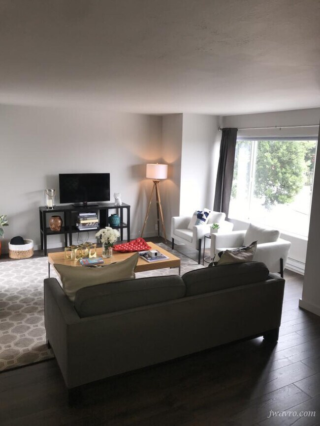 Photo - 89 Roosevelt Way Unit 1