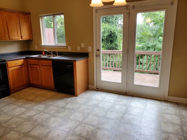 Photo - 3535 Bell Rd