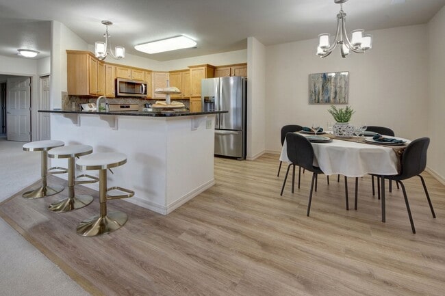 Photo - 1675 Little Bear Creek Point