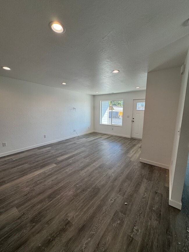 Photo - GEAW4 Unit 486