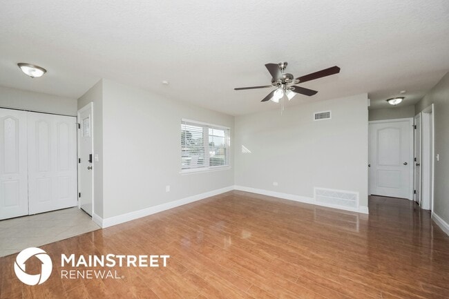 Photo - 881 Evangeline Ave