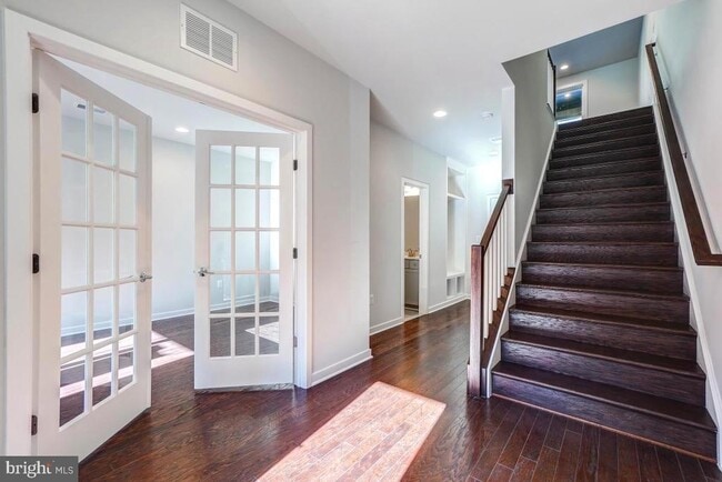 Photo - 22954 Sullivans Cove Sq