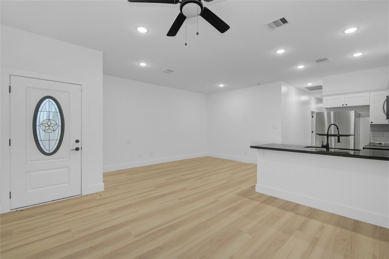 Photo - 8412 Sunnyhill St