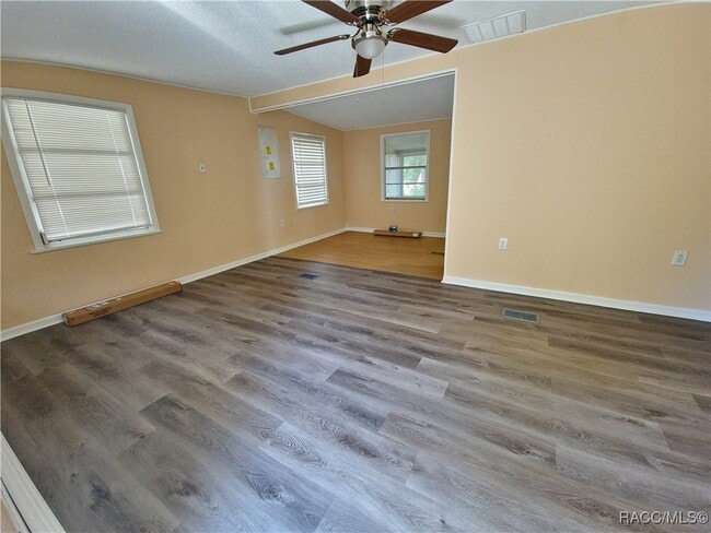 Photo - 6315 N Shorewood Dr