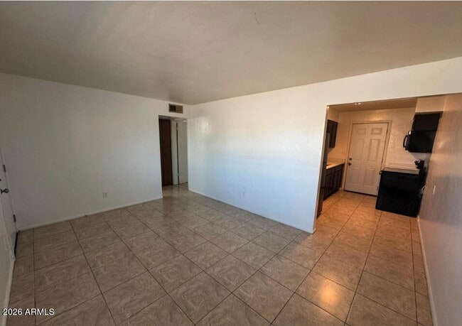 Photo - 625 E Broadway Rd Unit 7