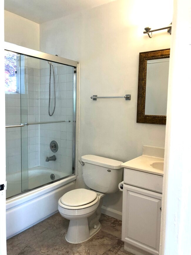 Photo - 3019 Bateman St Unit 5