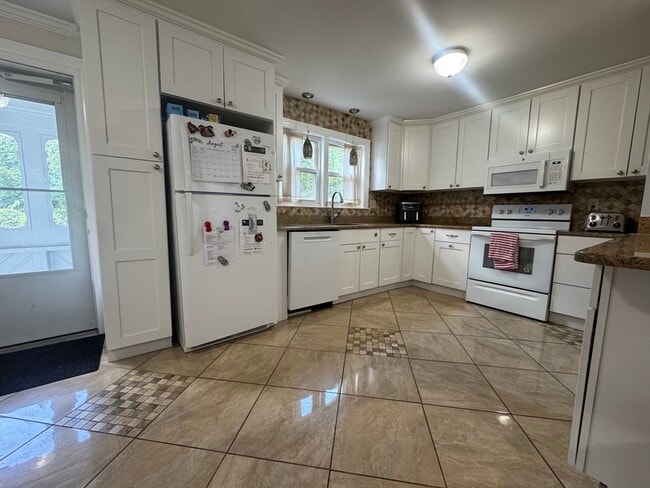 Photo - 128 Groton Rd