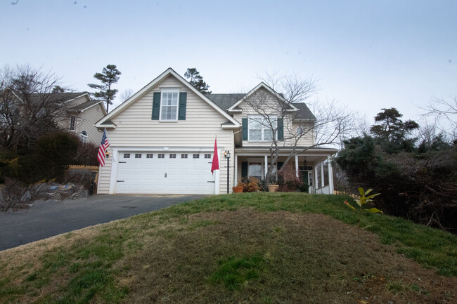 Front of house - 536 Rolling Valley Ct House