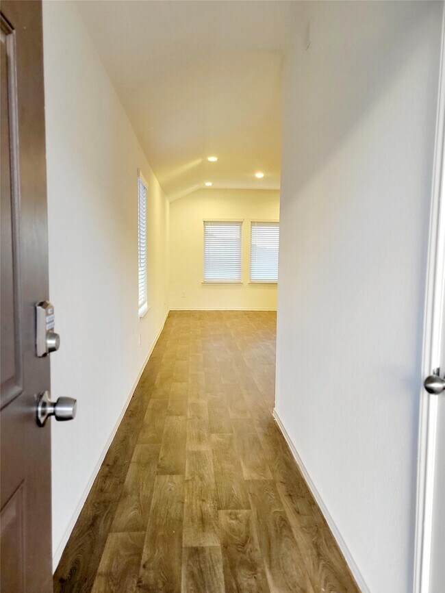 Photo - 21522 Violet Rdg Rd