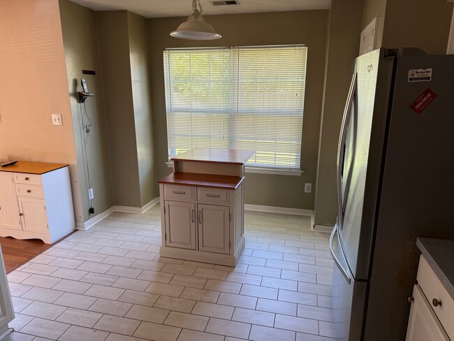 Photo - 3564 Faraday Ln