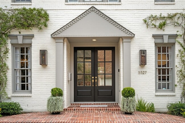 Photo - 5527 Briar Dr