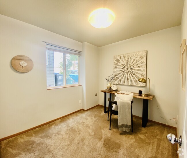 First Floor bedroom or office - 4000 14th Avenue South Rental