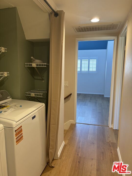 Photo - 557 E Verdugo Ave Unit C